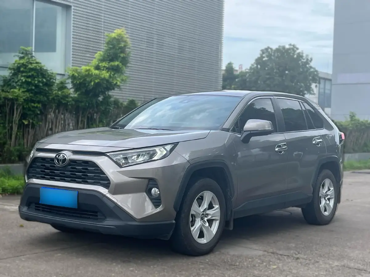 2020 Toyota RAV4 2.0L 171HP L4 CVT