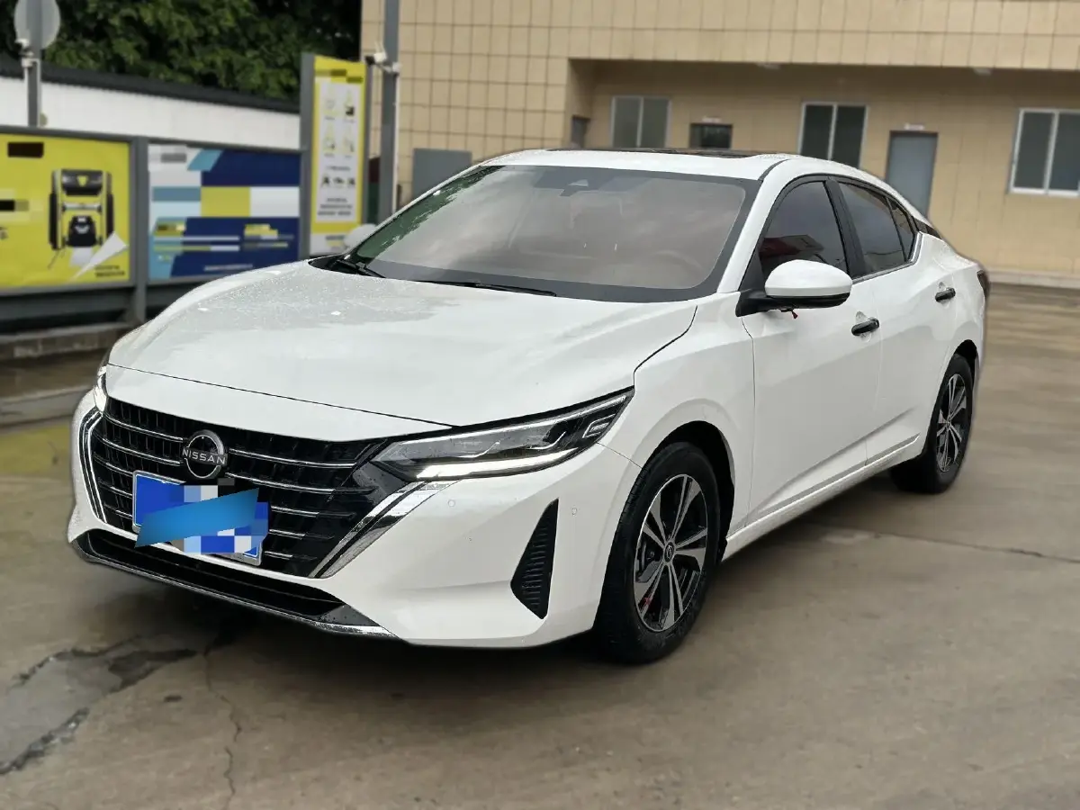 2023 Nissan Sylphy 1.6L 135HP L4 CVT