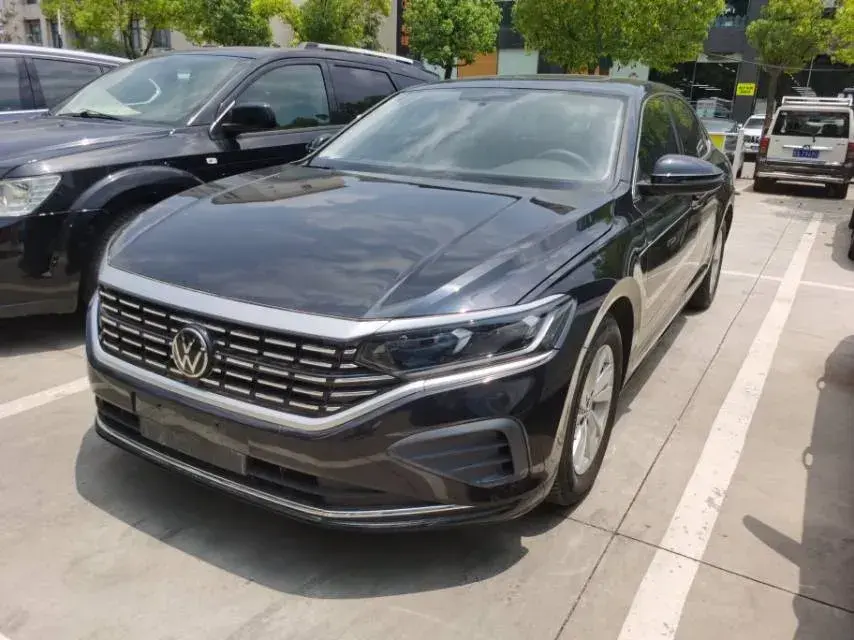 2024 Volkswagen Passat 1.4T 150HP L4 7DCT