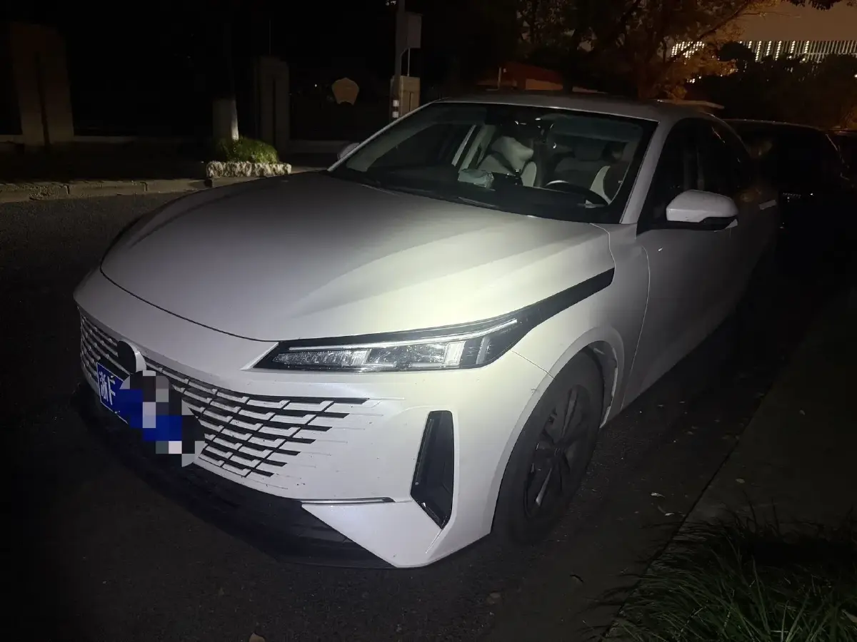 2023 ChangAn Lamore 1.5T 170HP L4 7DCT