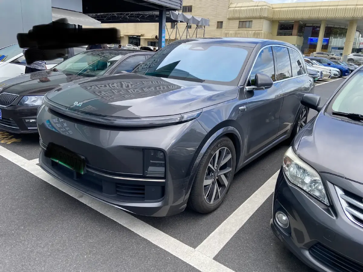 2023 Li L8 Range Extended 154HP REEV 40.9KWH