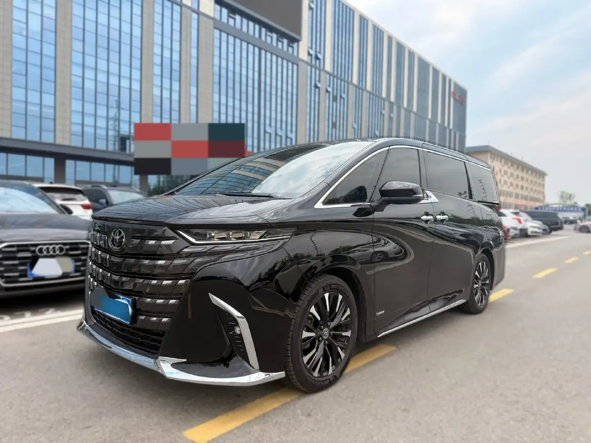 2024 Toyota Alphard 2.5L 190HP L4 E-CVT Hybrid