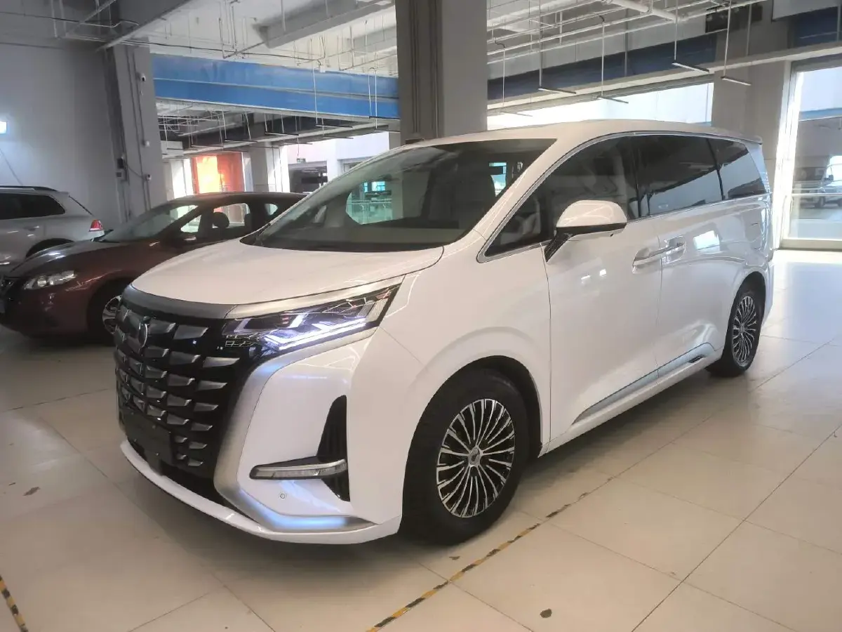 2024 Denza D9 1.5T 139HP L4 E-CVT PHEV 40KWH