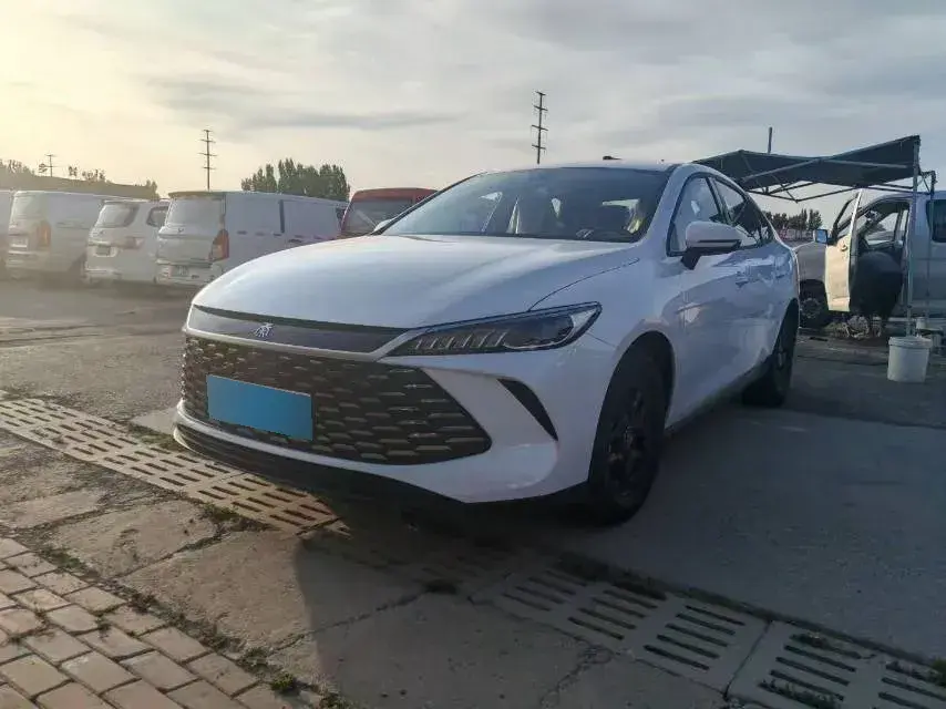 2025 BYD Qin Plus 1.5L 101HP L4 E-CVT PHEV 7.68KWH