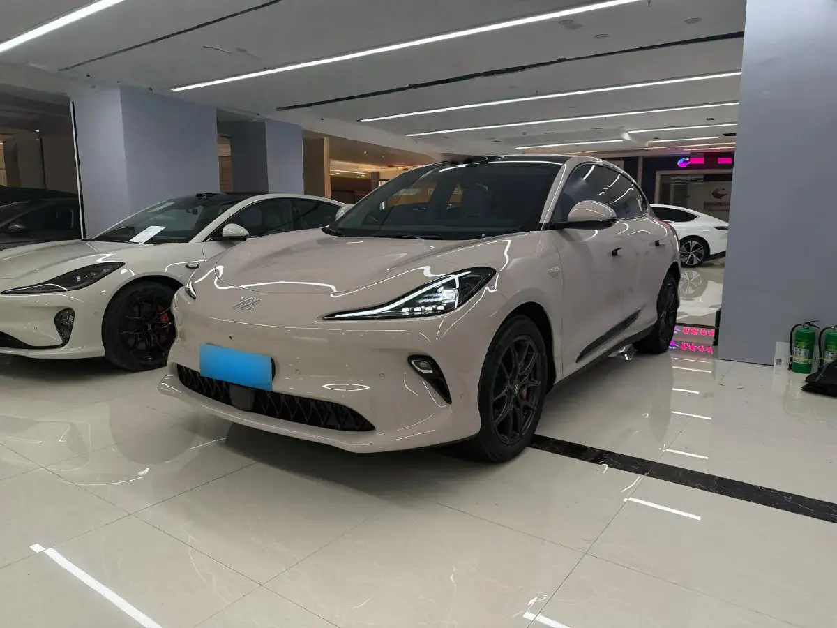 2025 IM LS6 BEV 75KWH