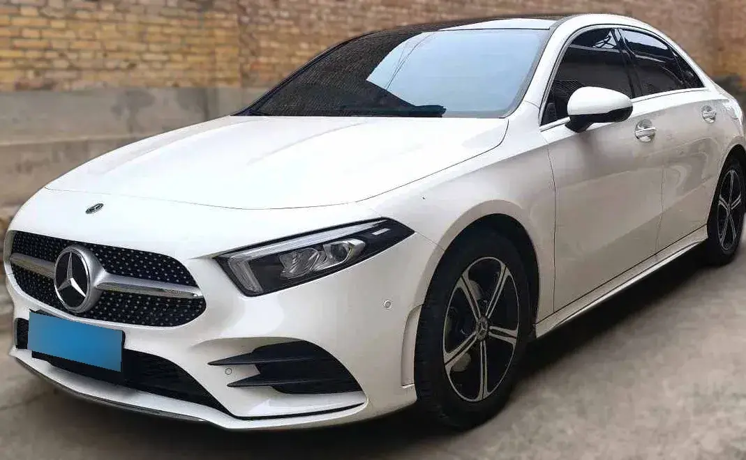 2022 Mercedes-Benz A Class 1.3T 163HP L4 7DCT