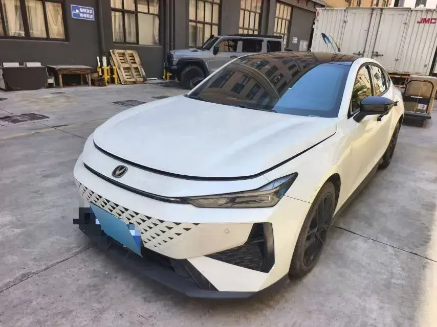 2024 ChangAn UNI-V 1.5T 188HP L4 7DCT
