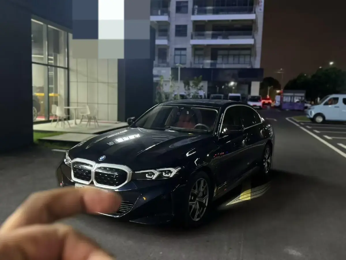 2024 BMW i3 BEV 70KWH