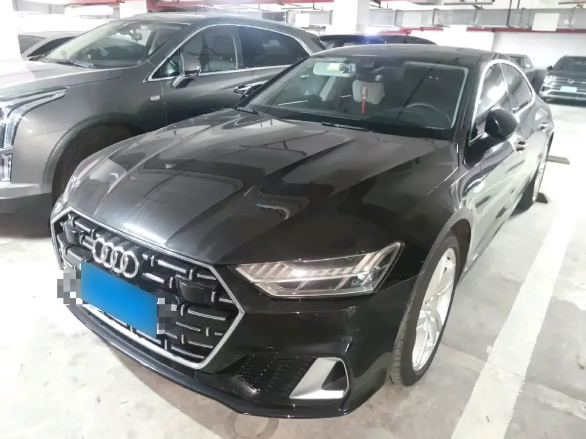 2024 Audi A7L 2.0T 245HP L4 7DCT