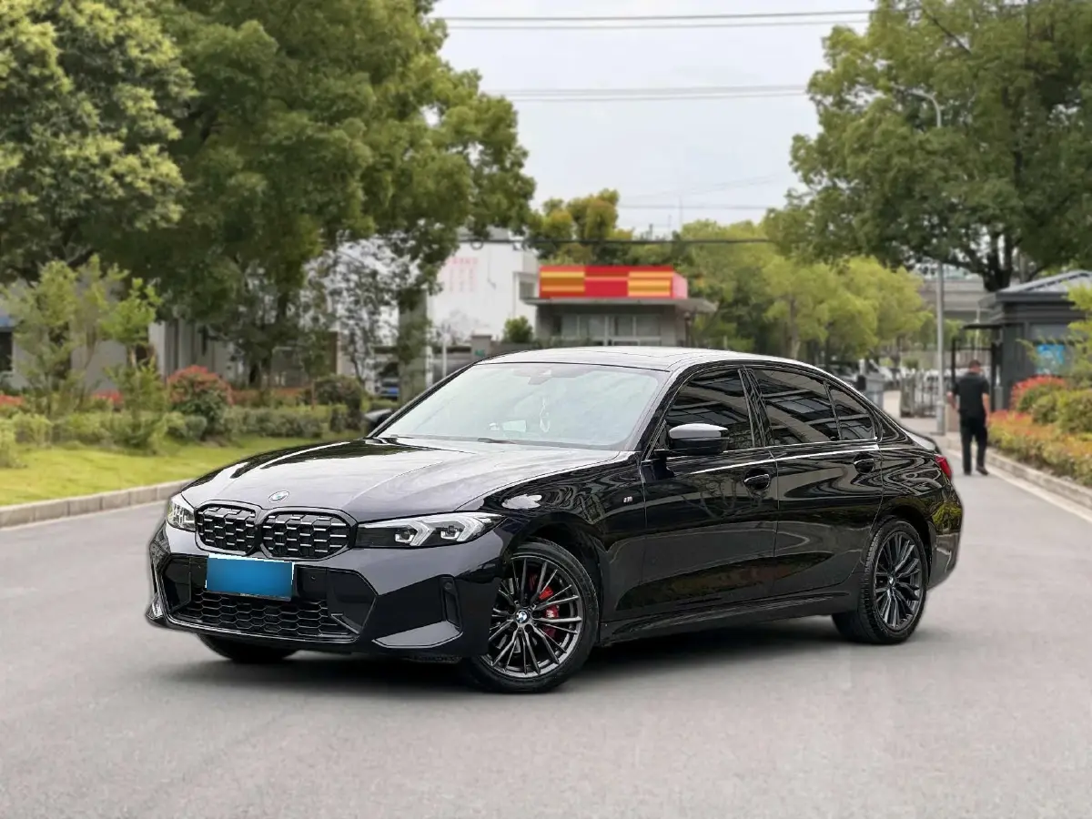 2024 BMW 3 Series 2.0T 184HP L4 8AT