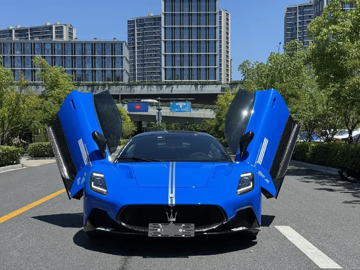 2020 Maserati MC20 3.0T 630HP V6 8DCT,autocango,china used car exporter,china ev exporter,chinese used car exporter,chinese used ev exporter