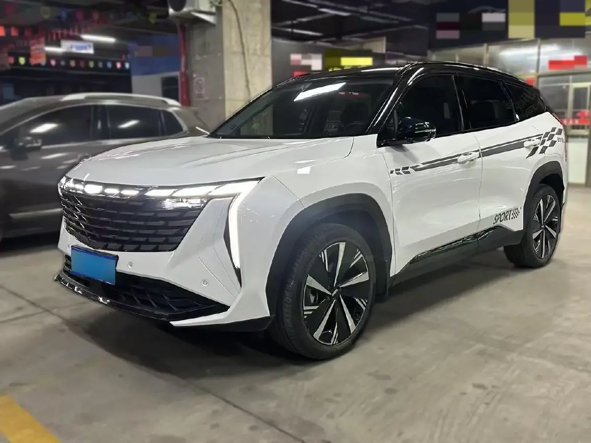 2023 Geely StarRay 2.0T 218HP L4 7DCT