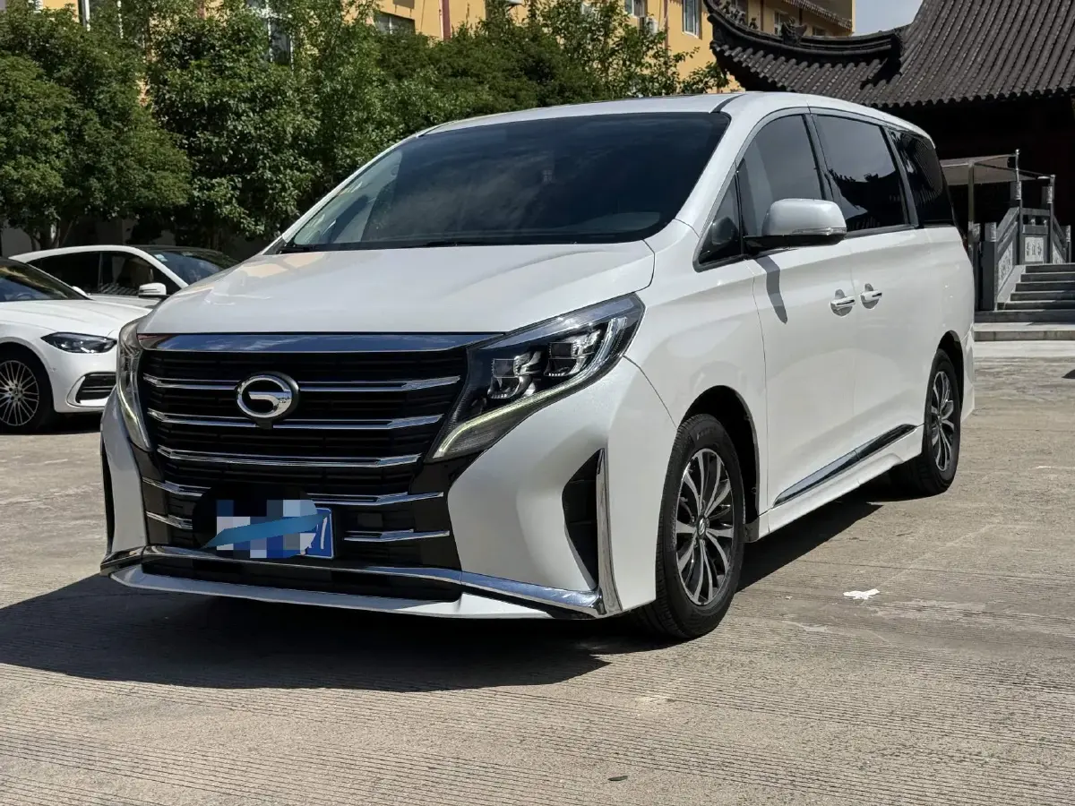 2021 GAC Trumpchi M8 2.0T 252HP L4 8AT