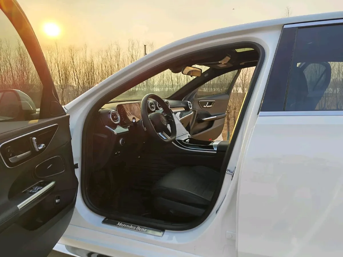 2024 Mercedes-Benz C Class 1.5T 204HP L4 9AT,autocango,china used car exporter,china ev exporter,chinese used car exporter,chinese used ev exporter