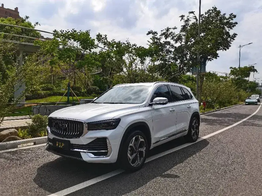 2024 Geely Monjaro 2.0T 238HP L4 8AT