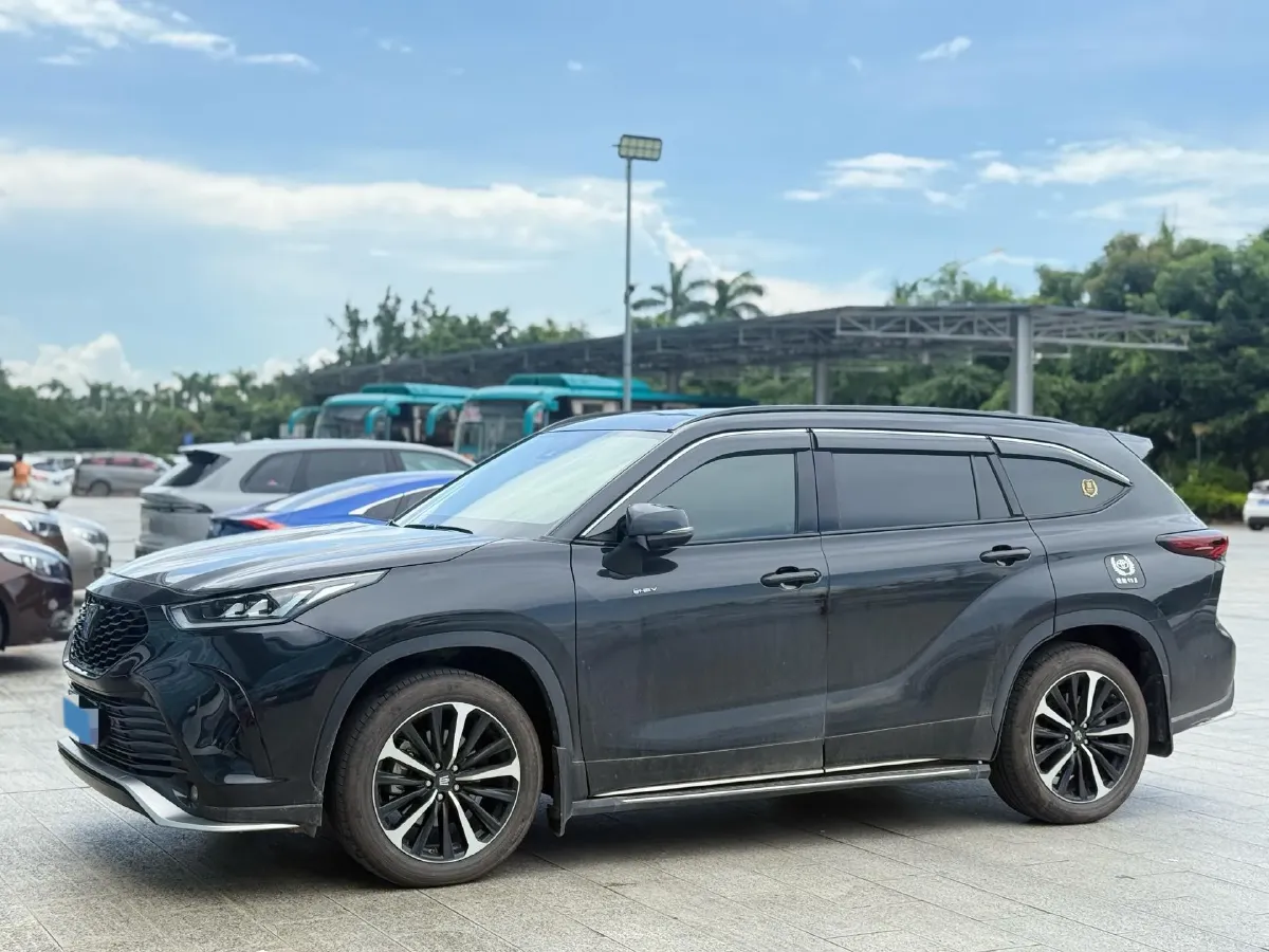 2023 Toyota Crown Kluger 2.5L 189HP L4 E-CVT Hybrid,autocango,china used car exporter,china ev exporter,chinese used car exporter,chinese used ev exporter