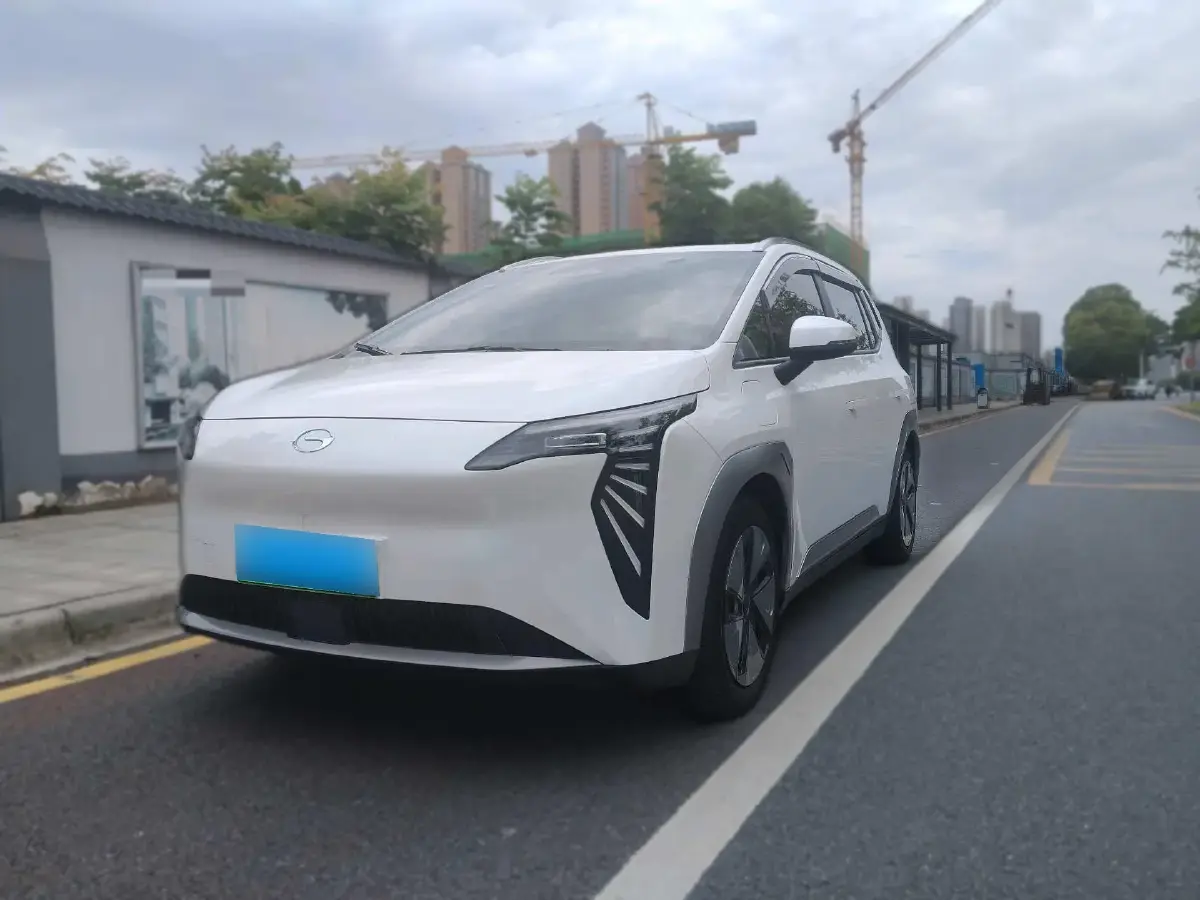 2023 Aion Y BEV 68.2KWH