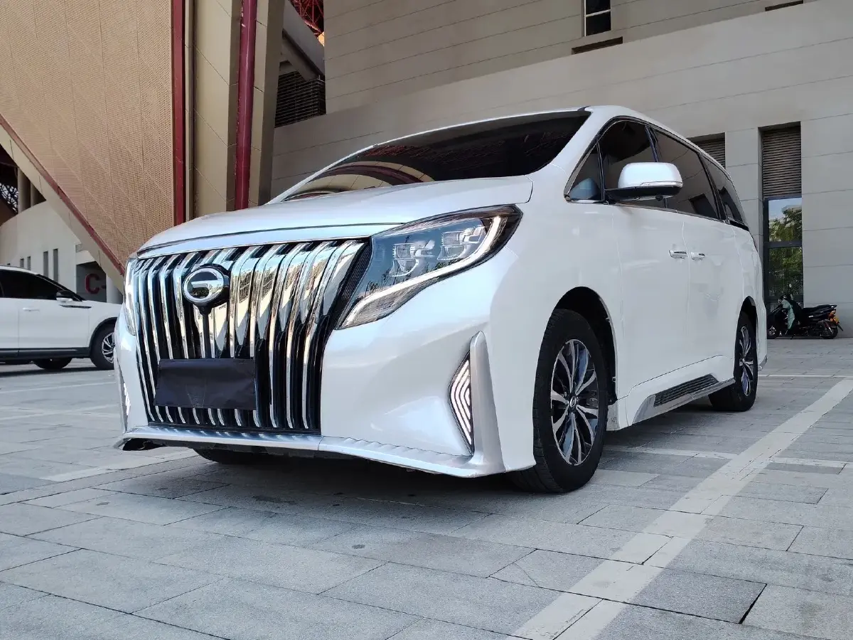 2023 GAC Trumpchi M8 2.0T 252HP L4 8AT