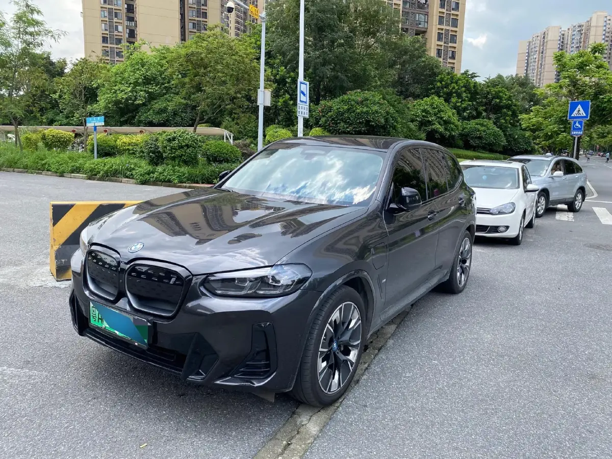 2024 BMW iX3 BEV 80KWH