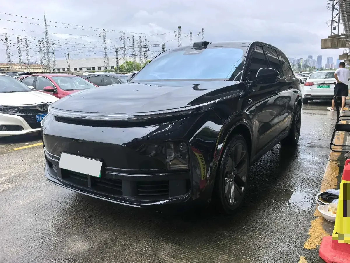 2023 Li L9 Range Extended 154HP REEV 42.6KWH