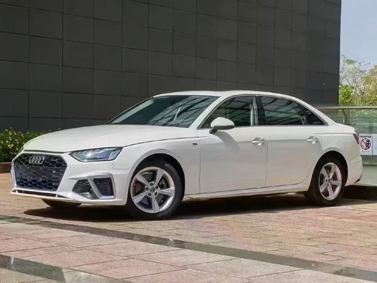 2020 Audi A4L 2.0T 150HP L4 7DCT