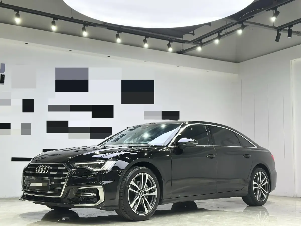 2024 Audi A6L 2.0T 190HP L4 7DCT