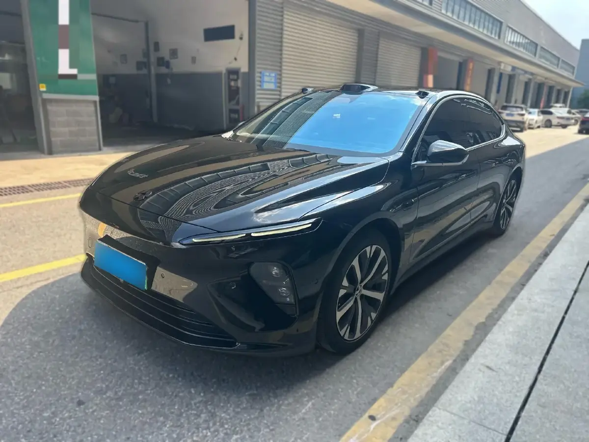 2024 NIO ET7 BEV 75KWH