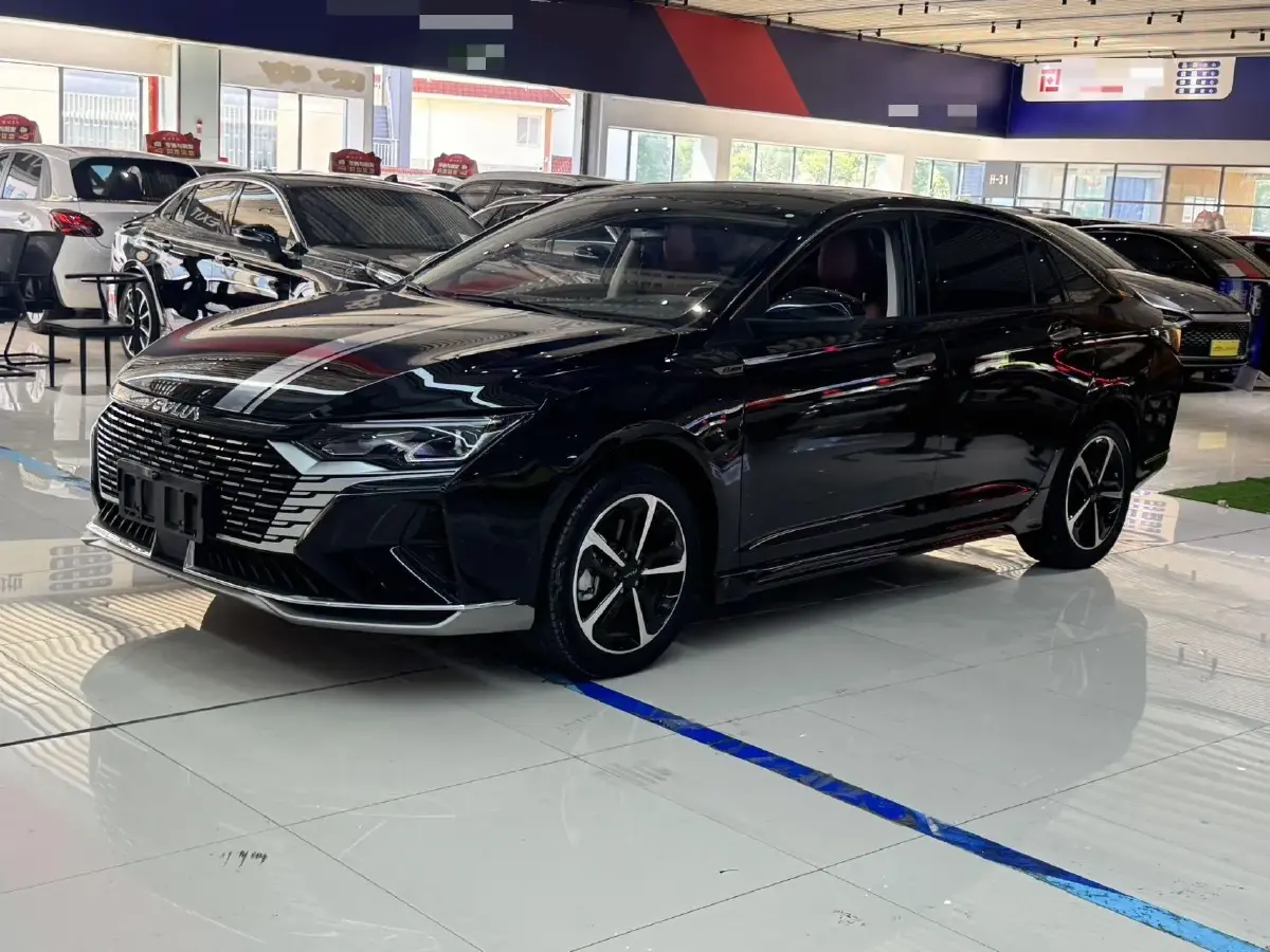 2023 DongFeng Aeolus YiXuan 1.5L 125HP L4 6DCT,autocango,china used car exporter,china ev exporter,chinese used car exporter,chinese used ev exporter