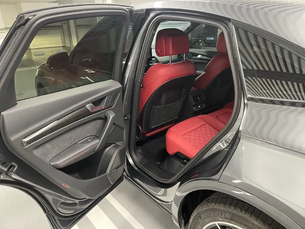 2023 Audi SQ5 3.0T 354HP V6 8AT,autocango,china used car exporter,china ev exporter,chinese used car exporter,chinese used ev exporter