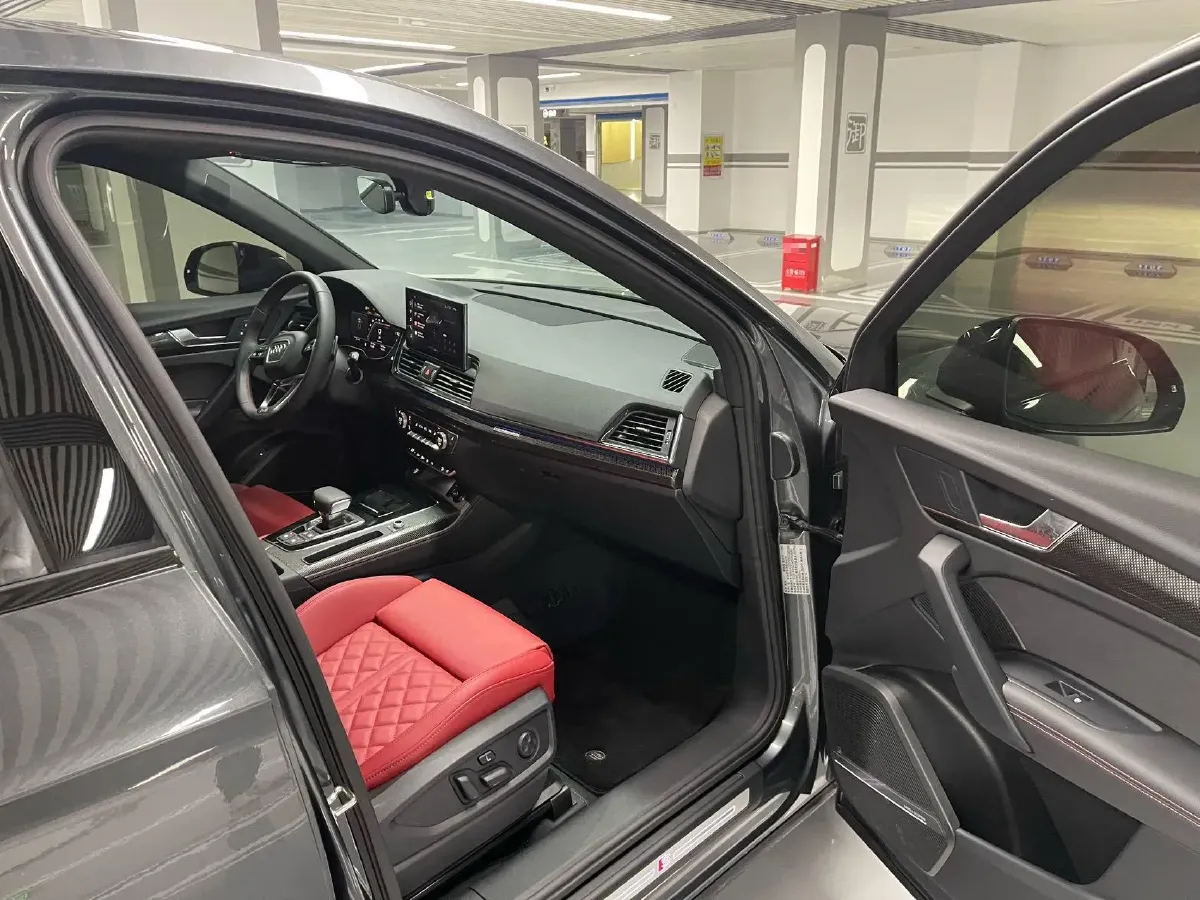 2023 Audi SQ5 3.0T 354HP V6 8AT,autocango,china used car exporter,china ev exporter,chinese used car exporter,chinese used ev exporter