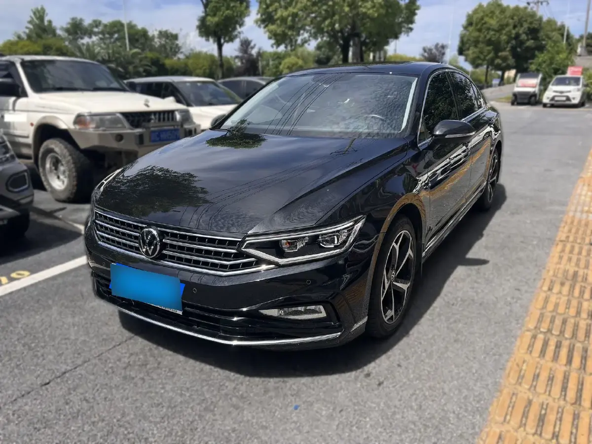 2023 Volkswagen Magotan 2.0T 186HP L4 7DCT