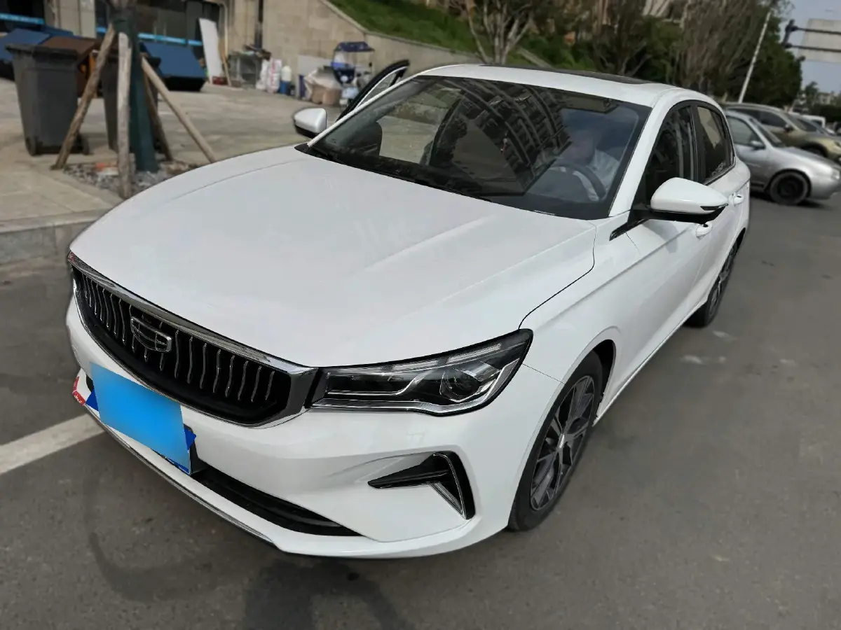 2022 Geely Emgrand L 1.4T 141HP L4 CVT