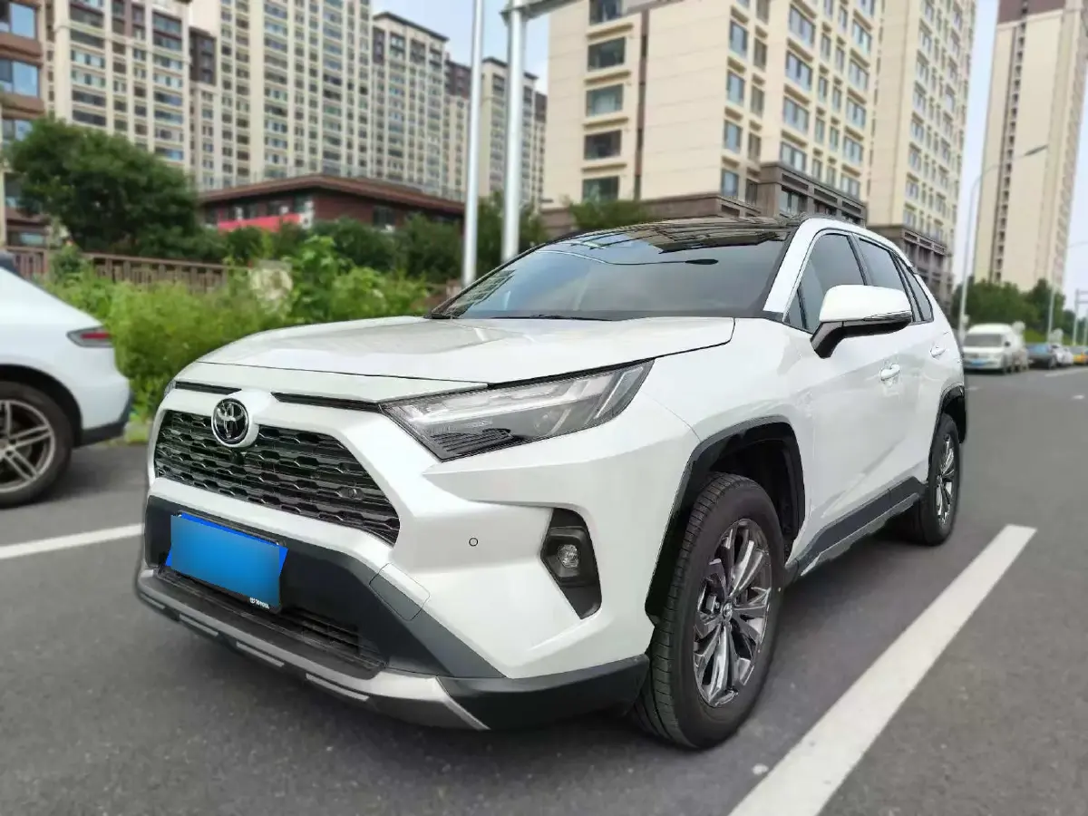2024 Toyota RAV4 2.0L 171HP L4 CVT