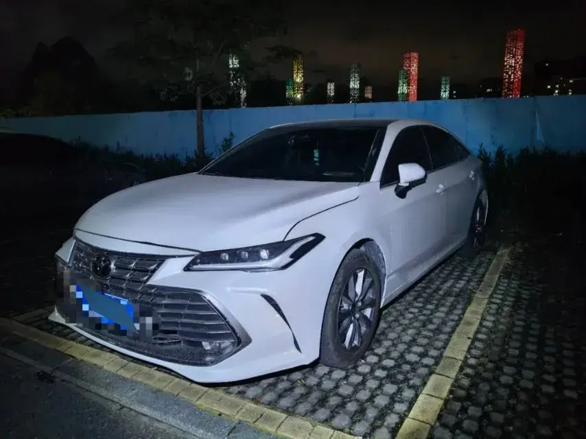 2023 Toyota Avalon 2.0L 177HP L4 CVT