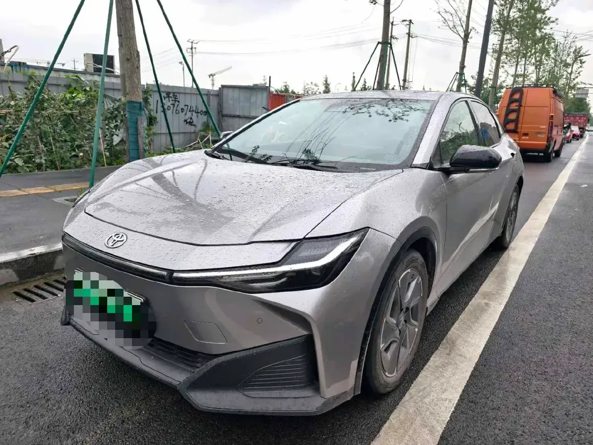 2024 Toyota bZ3 BEV 49.92KWH