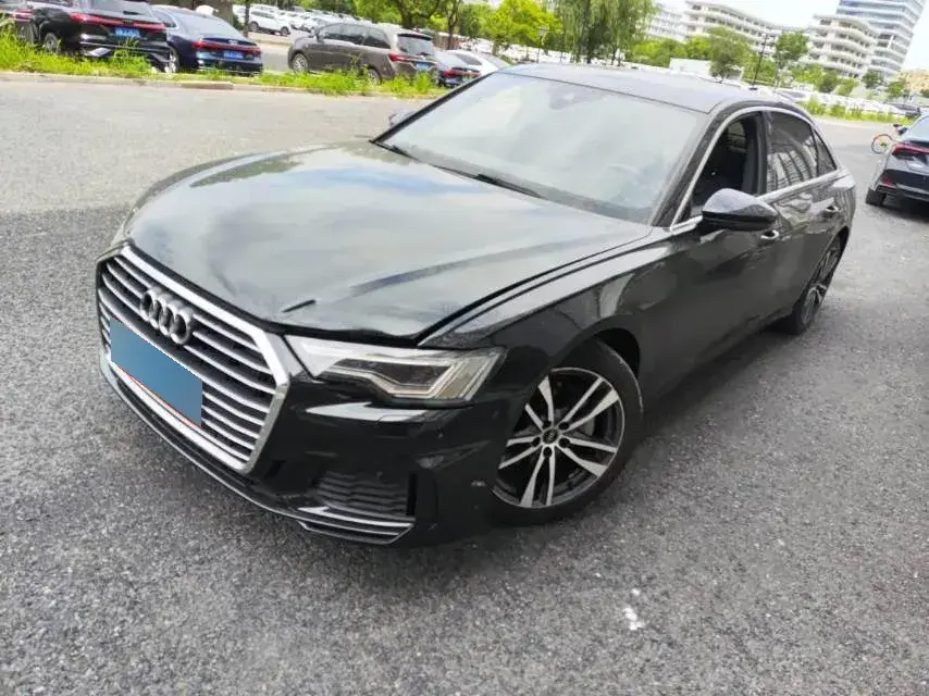 2023 Audi A6L 2.0T 190HP L4 7DCT
