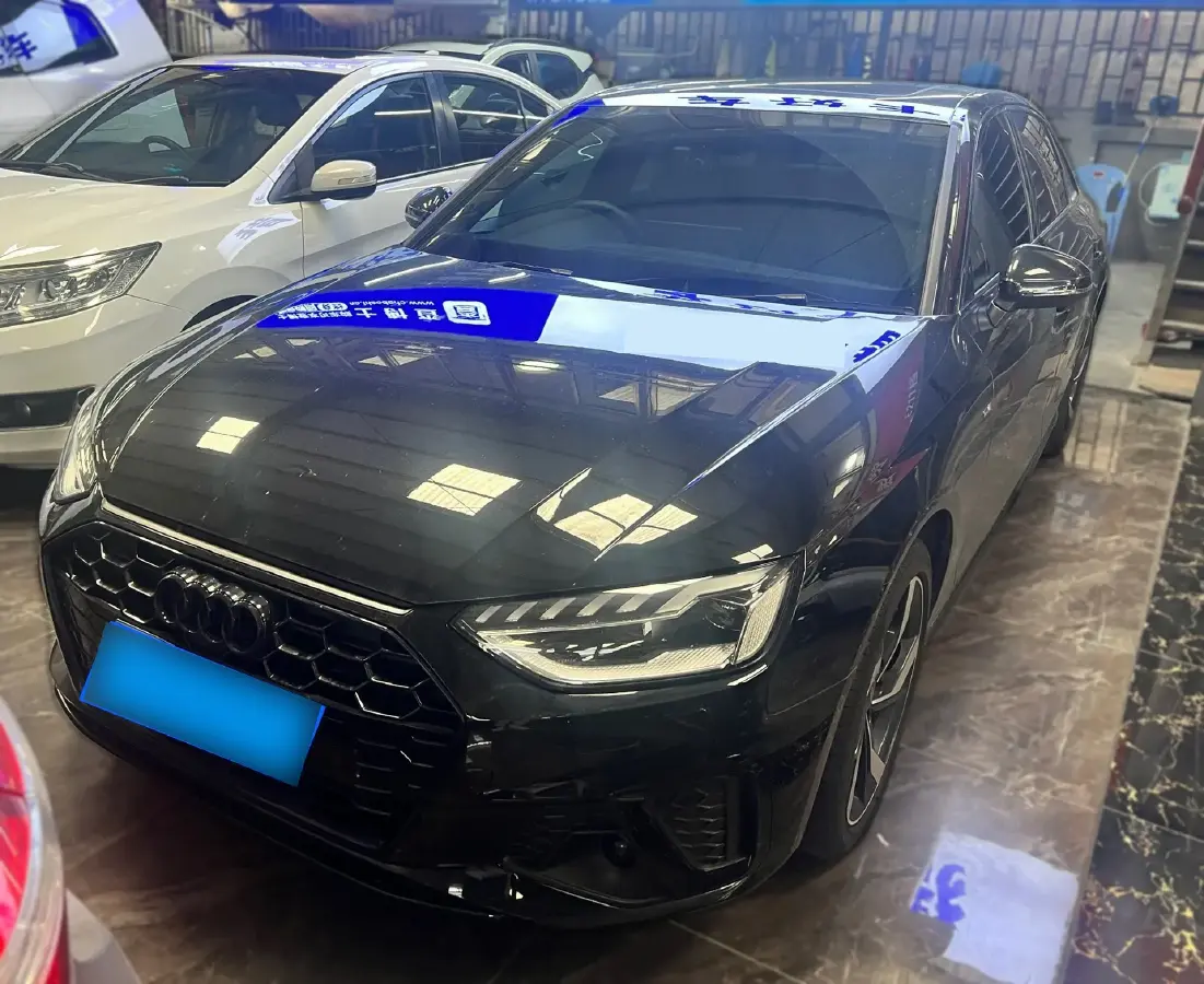 2023 Audi A4L 2.0T 190HP L4 7DCT