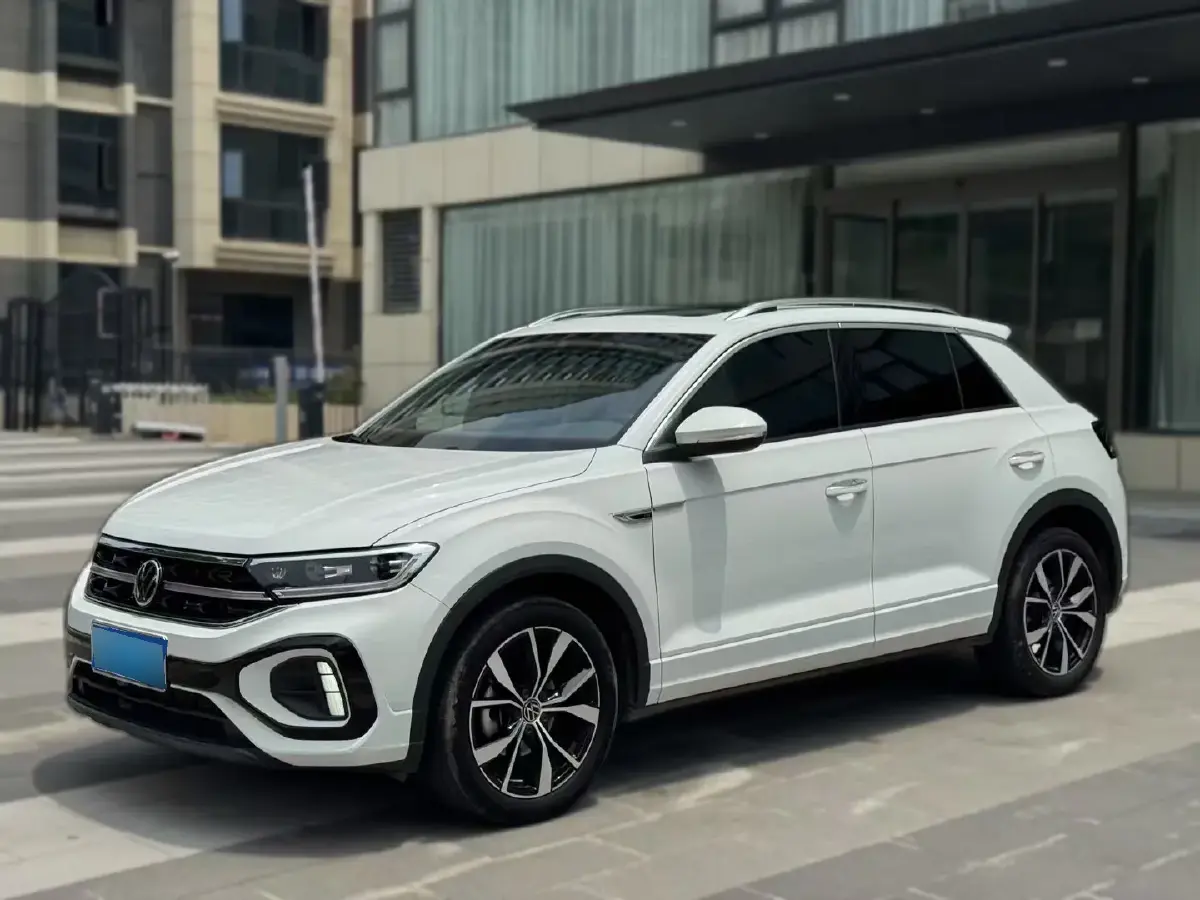 2023 Volkswagen T-Roc 1.5T 160HP L4 7DCT