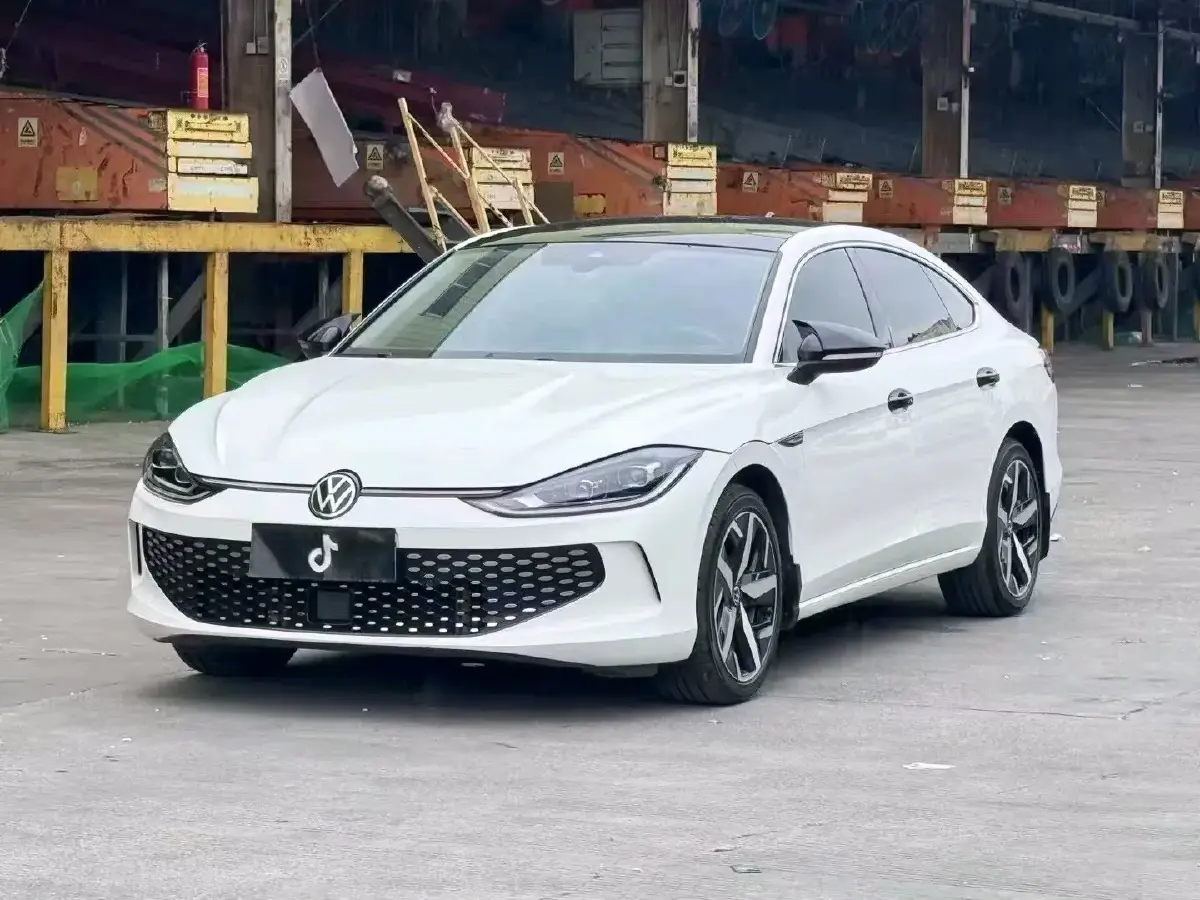 2022 Volkswagen Lamando 1.4T 150HP L4 7DCT