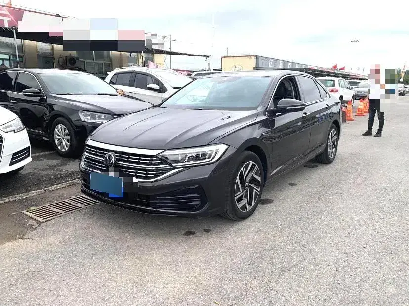 2023 Volkswagen Sagitar 1.5T 160HP L4 7DCT