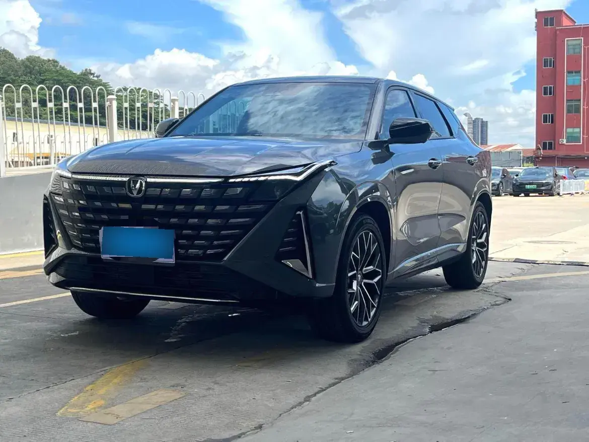 2024 ChangAn UNI-Z 1.5L 98HP L4 E-CVT PHEV 18.4KWH