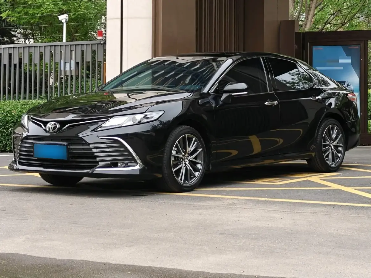 2021 Toyota Camry 2.5L 209HP L4 8AT