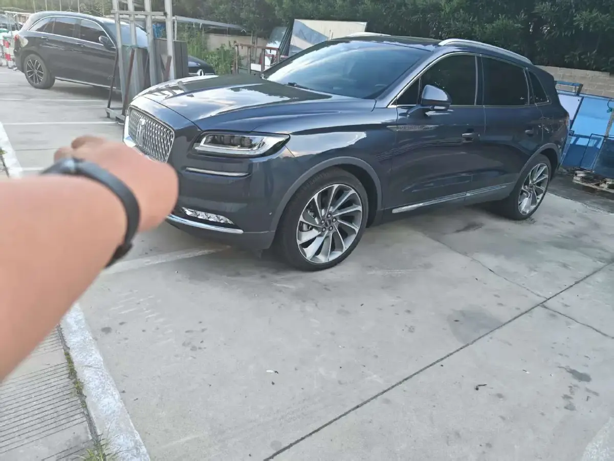 2021 Lincoln Nautilus 2.7T 322HP V6 8AT