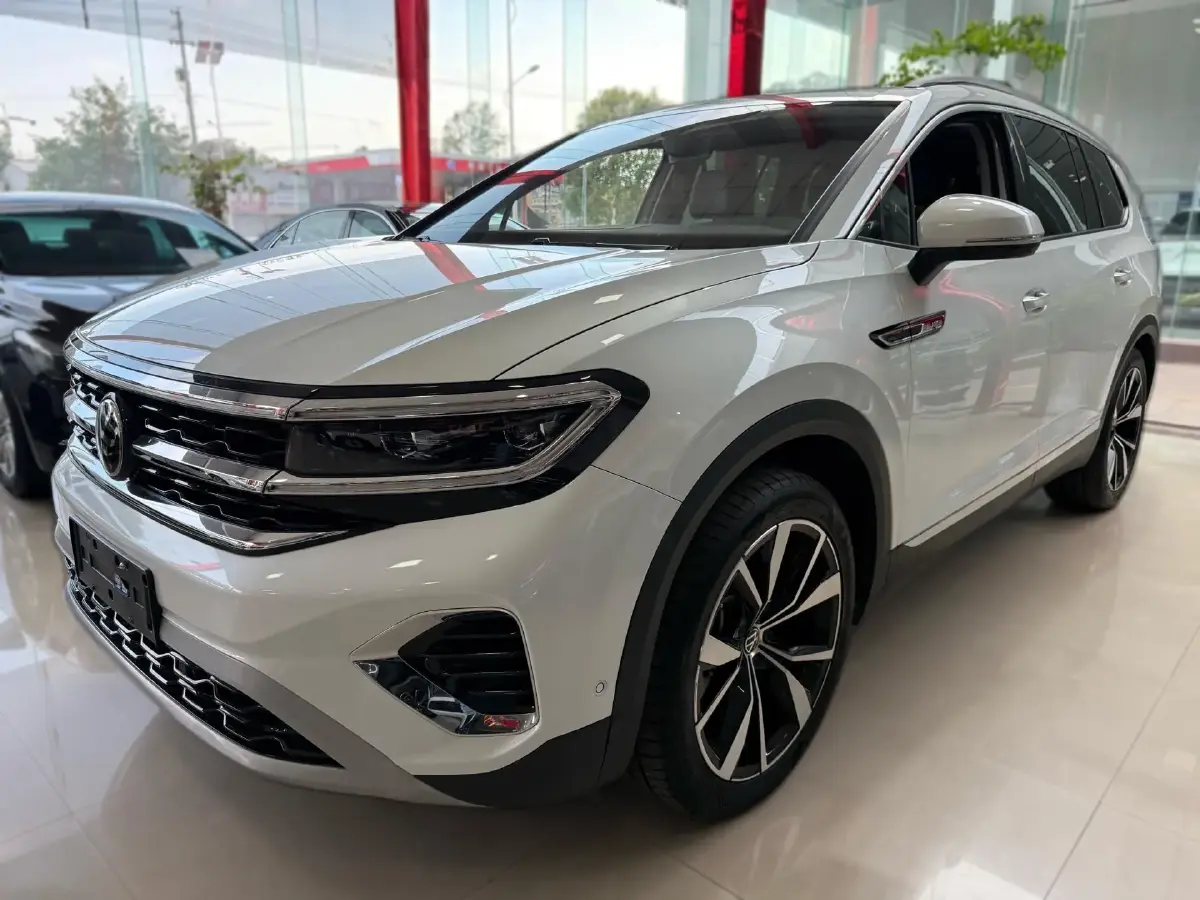 2022 Volkswagen Talagon 2.5T 299HP V6 7DCT