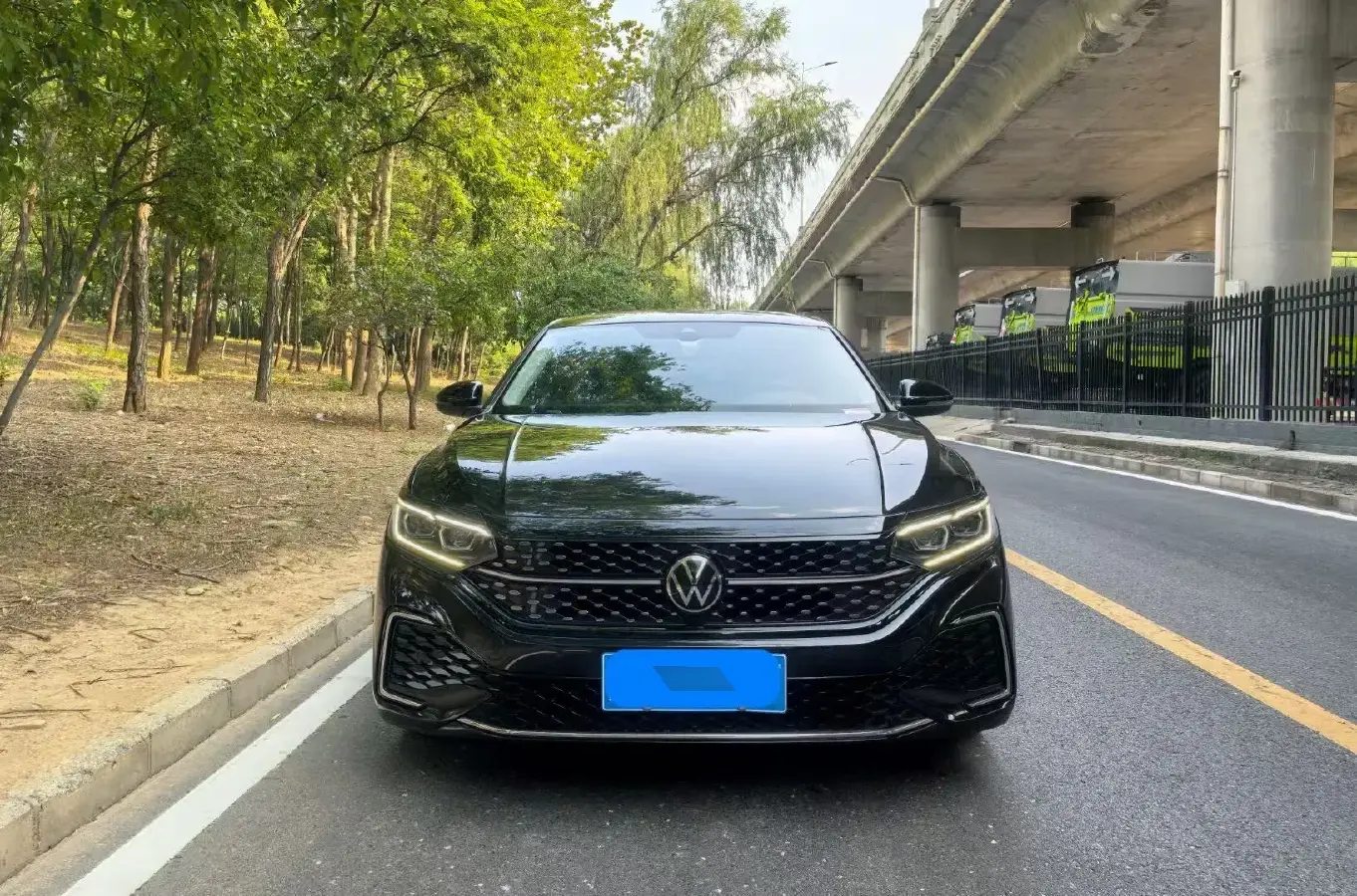 2021 Volkswagen Passat 2.0T 186HP L4 7DCT,autocango,china used car exporter,china ev exporter,chinese used car exporter,chinese used ev exporter
