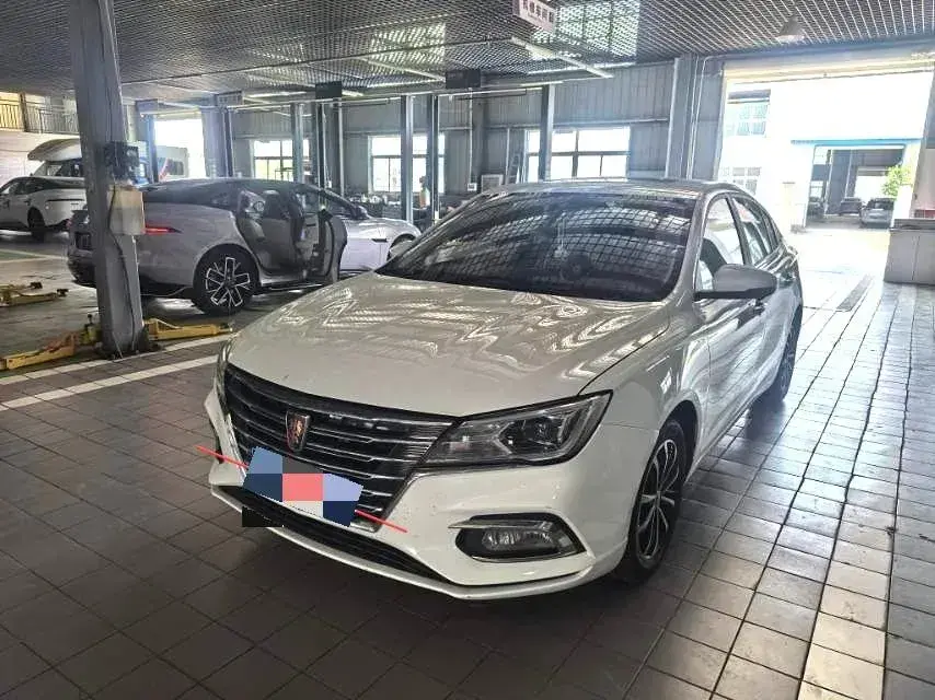 2020 Roewe i5 1.5L 120HP L4 CVT