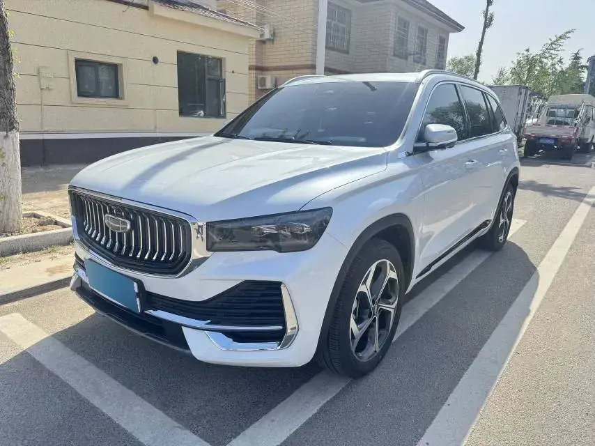 2024 Geely Monjaro 2.0T 238HP L4 8AT