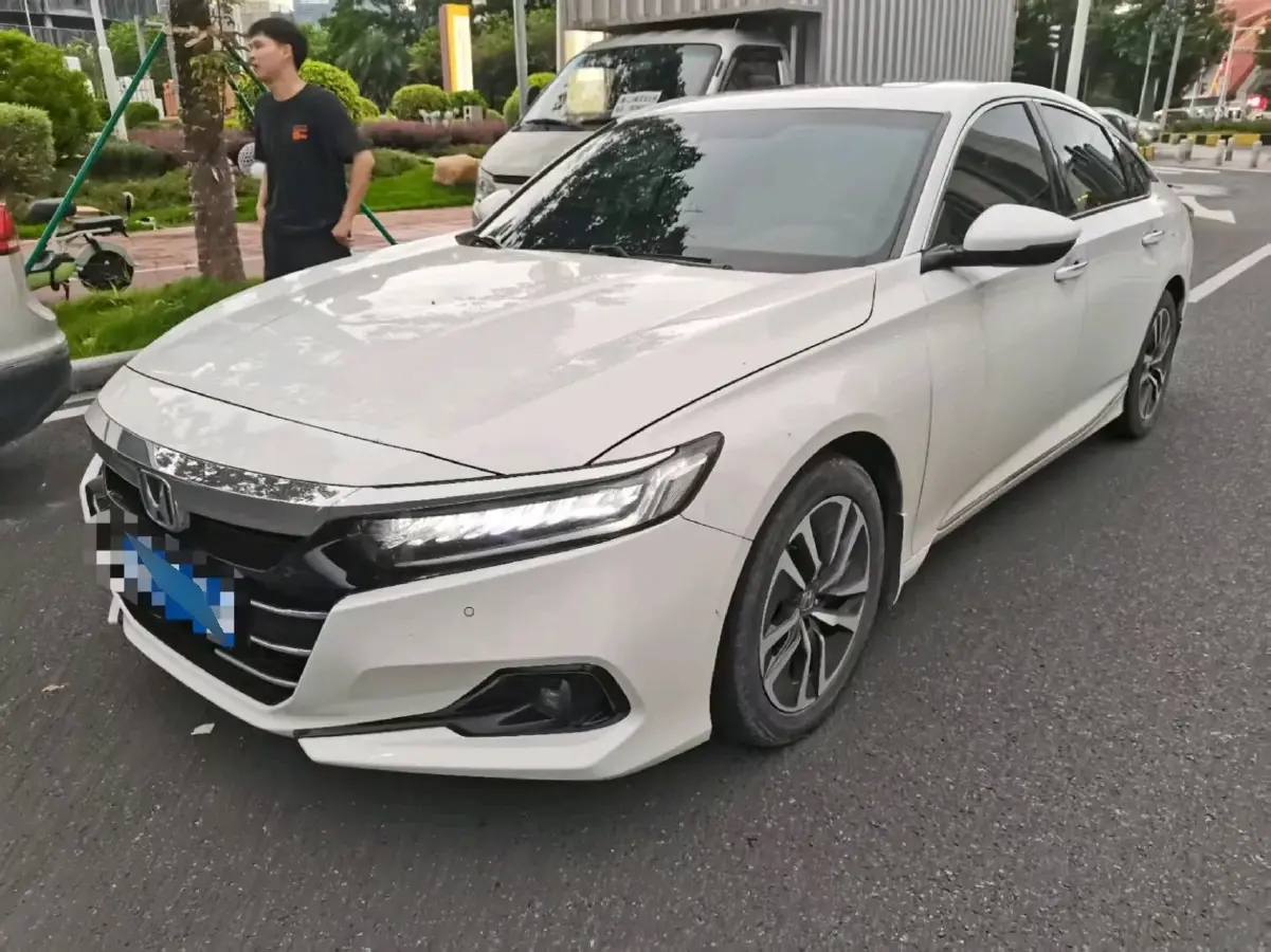 2022 Honda Accord 2.0L 146HP L4 E-CVT Hybrid