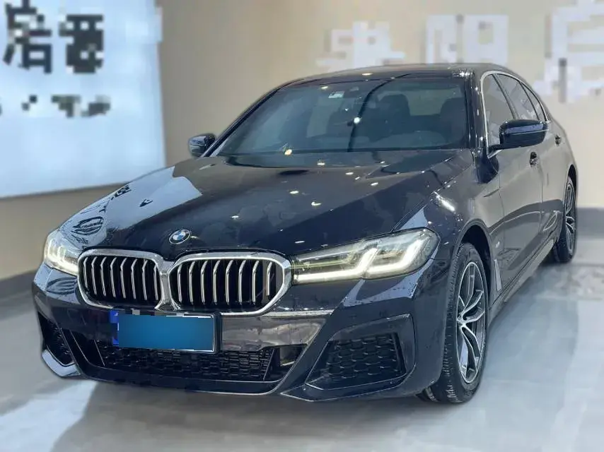 2022 BMW 5 Series 2.0T 184HP L4 8AT