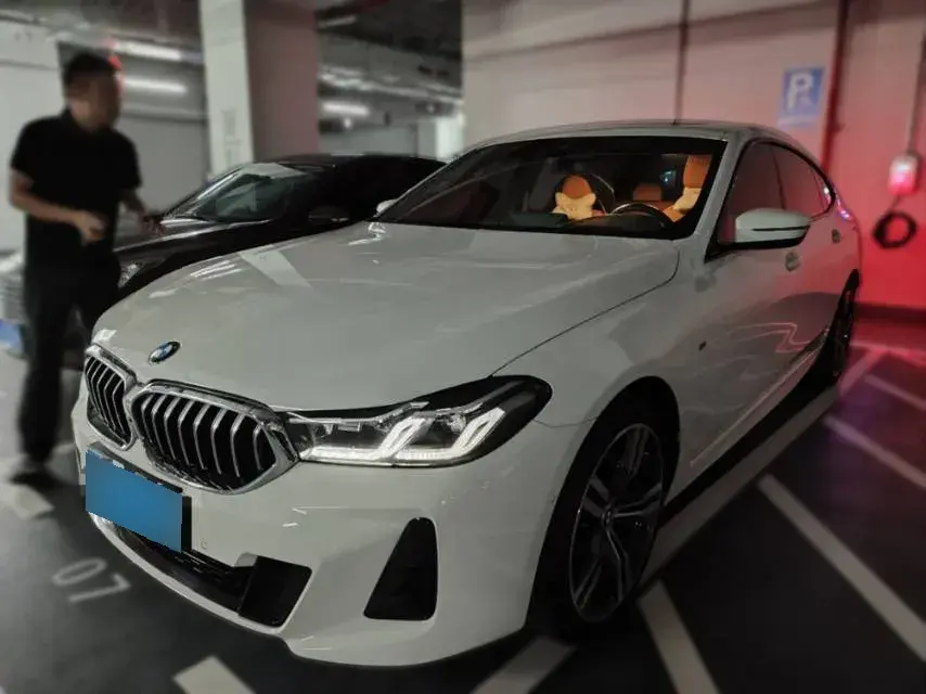 2022 BMW 6 Series GT 2.0T 245HP L4 8AT